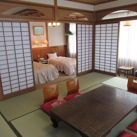 Amagase Onsen Hotel Suikoen Hita Esterno foto