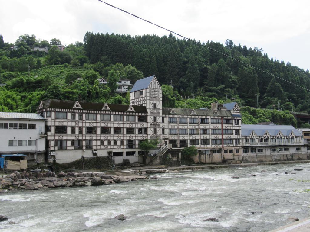 Amagase Onsen Hotel Suikoen Hita Esterno foto
